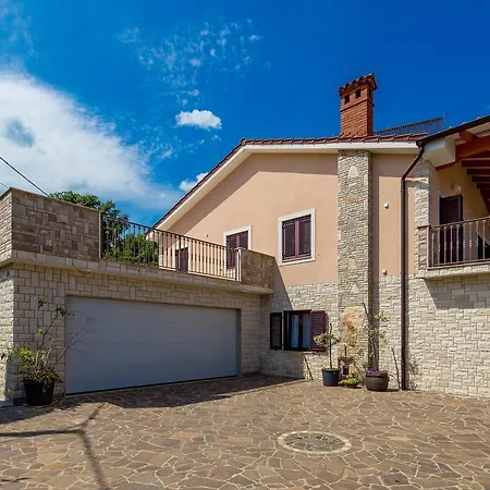 Lovran 14196b Opatija